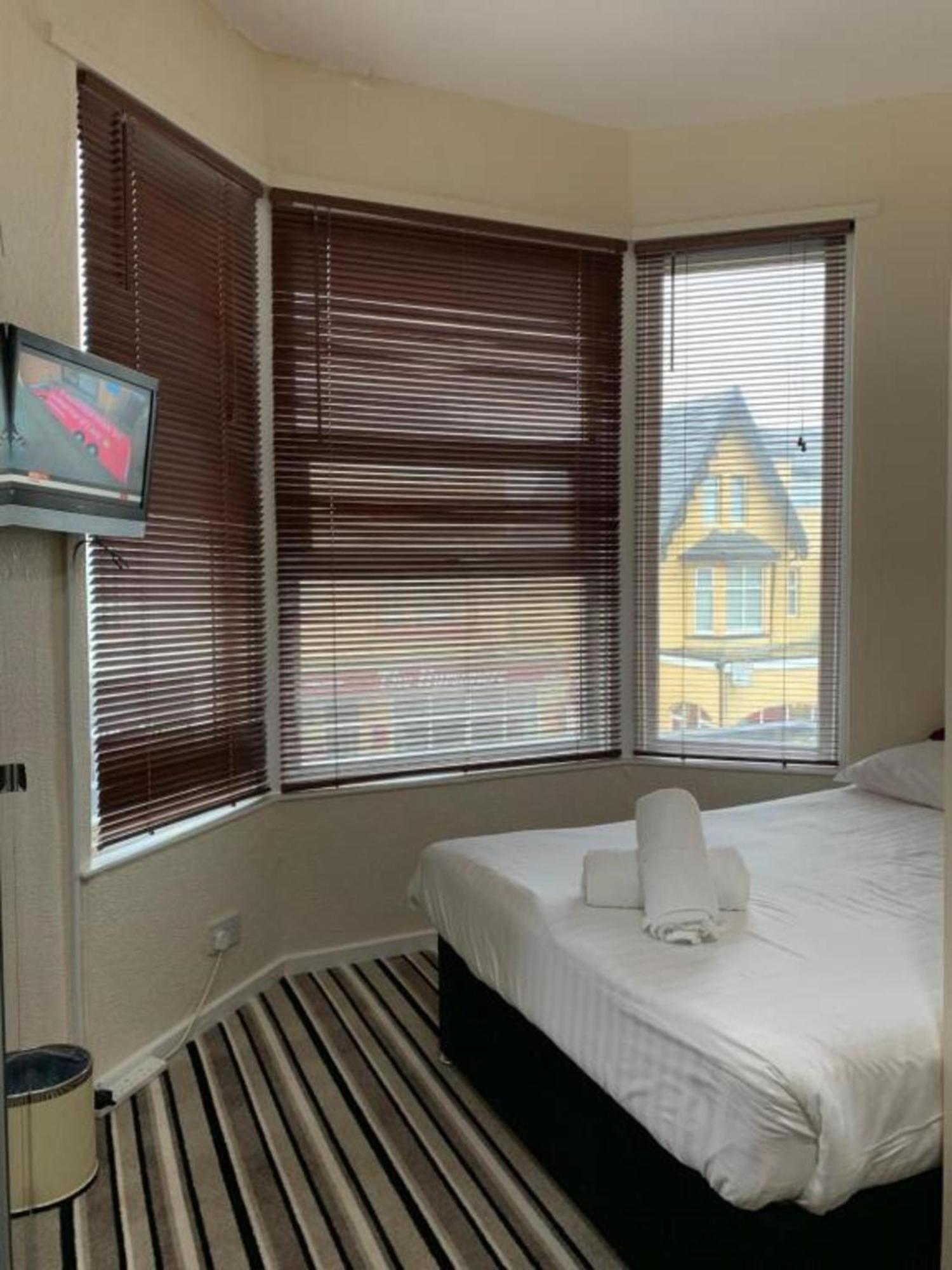 Oyo Wave Crest Hotel Blackpool Eksteriør billede