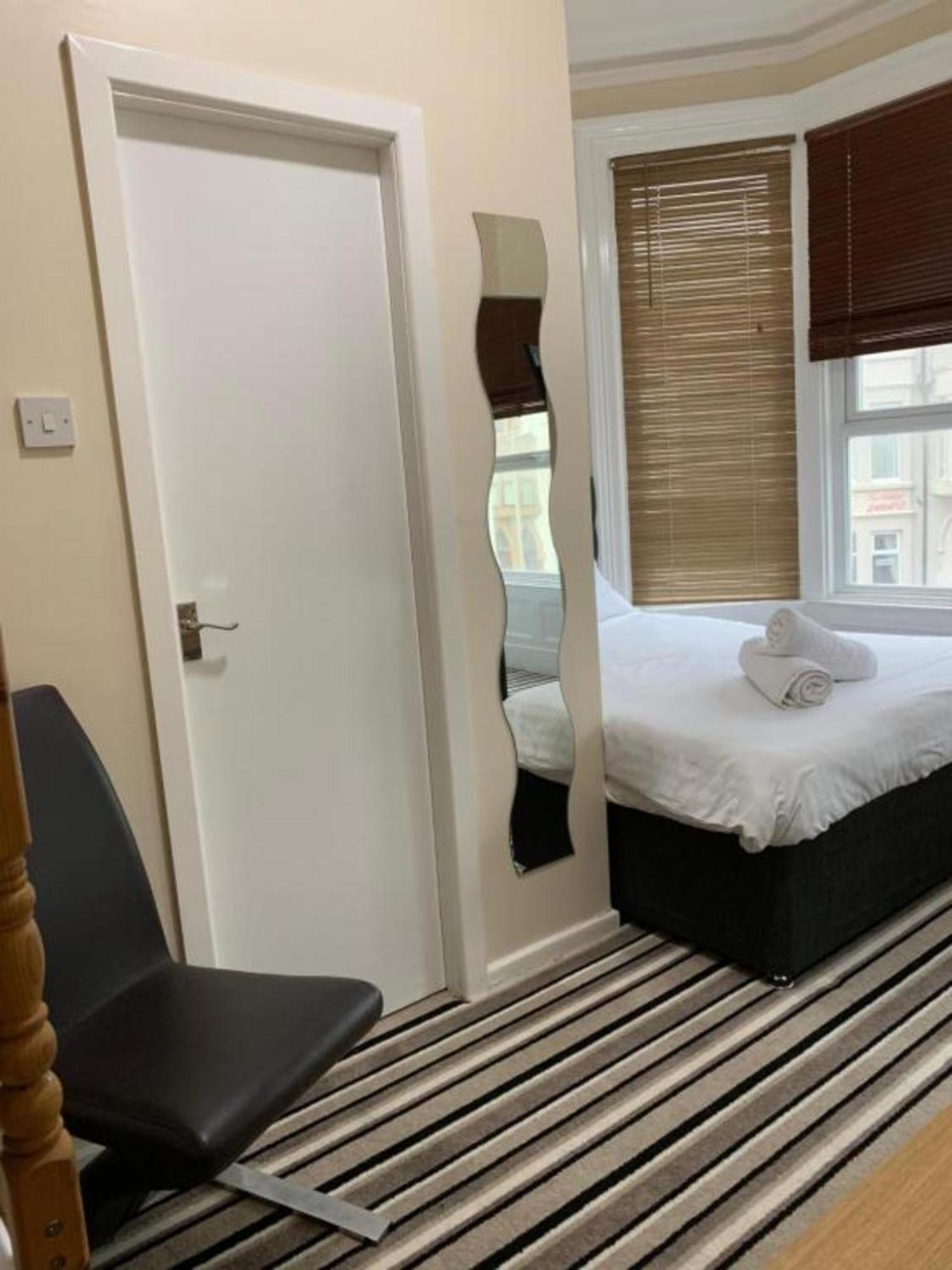 Oyo Wave Crest Hotel Blackpool Eksteriør billede